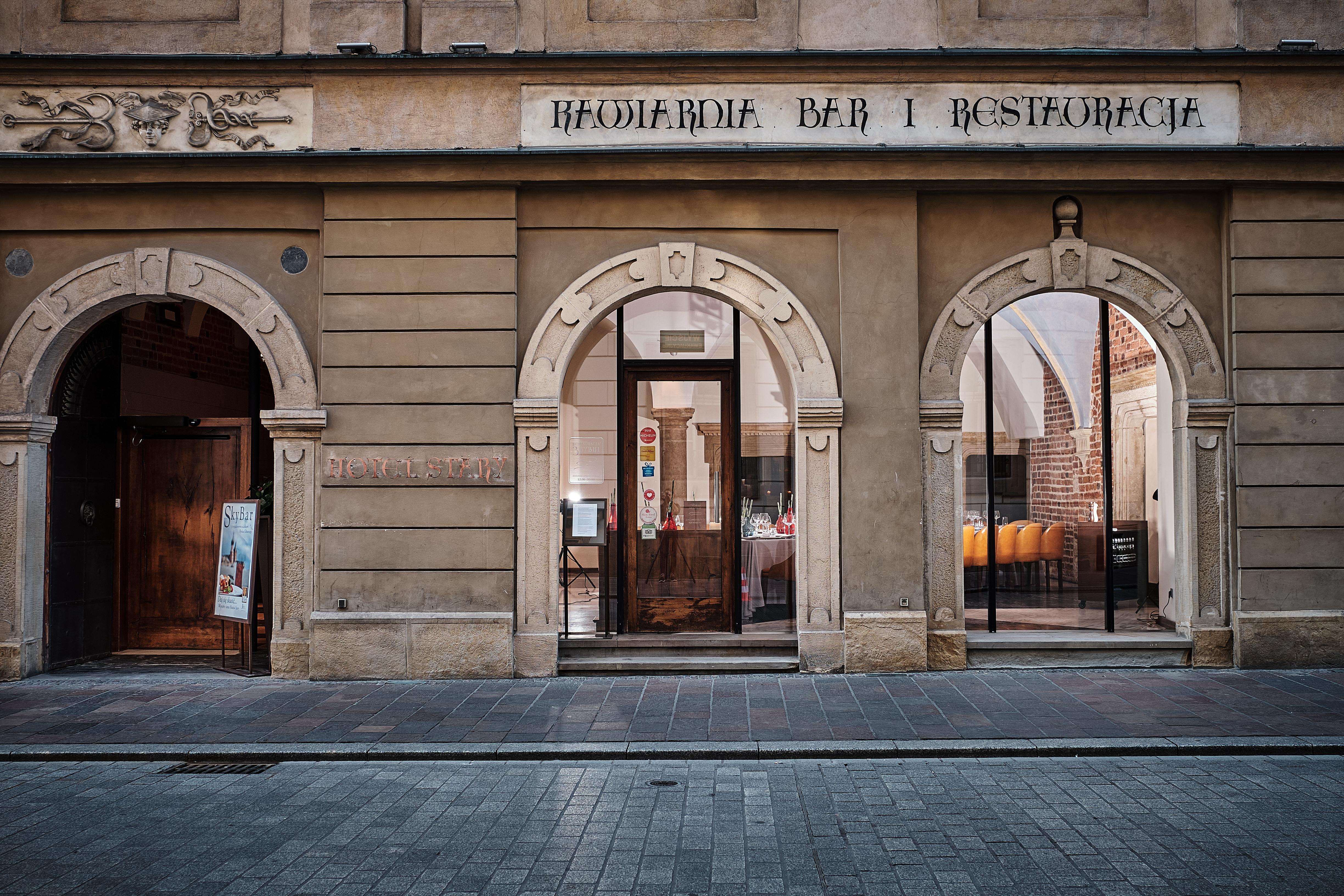 Hotel Stary Krakow Exterior photo The entrance to the restaurant